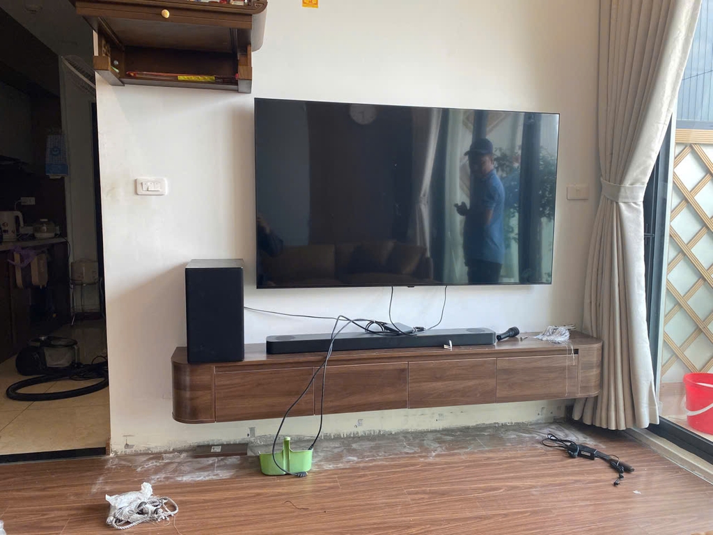 Kệ tivi treo tường cong hiện đại( 160-180-200cm)  - TV78