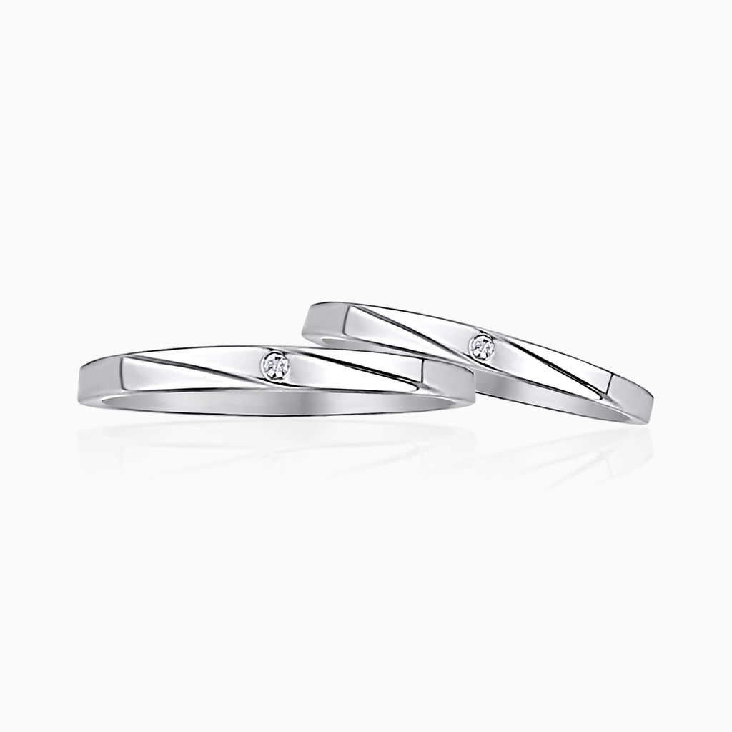 Nhẫn cưới vàng trắng đính đá form nhỏ