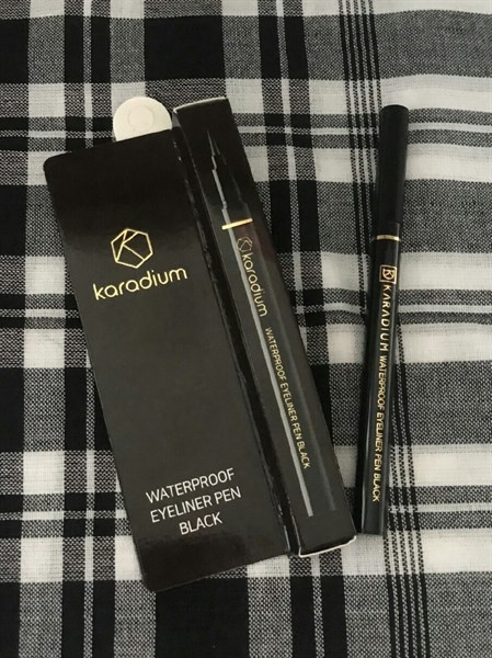 Kẻ Mắt Karadium Waterproof Eyeliner Pen Black