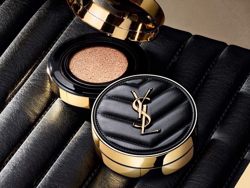 Phấn Nước YSL Le Cushion Encre De Peau Luminous Matte #10