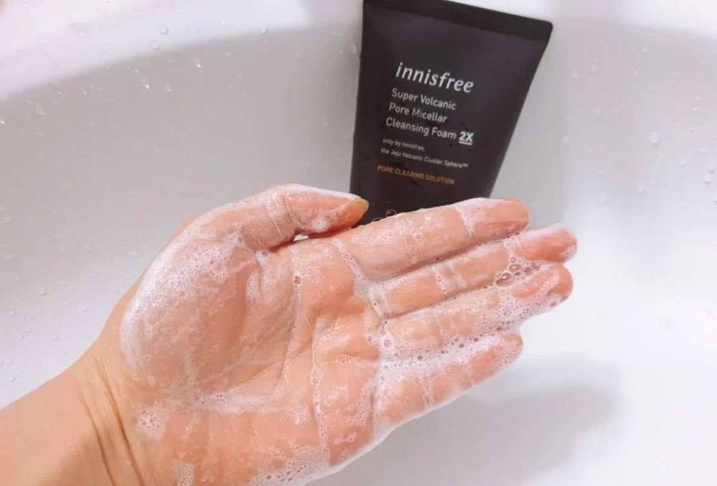 Sữa Rửa Mặt Tro Núi Lửa Innisfree Super Volcanic Pore Micellar Cleansing Foam 2X 150ml