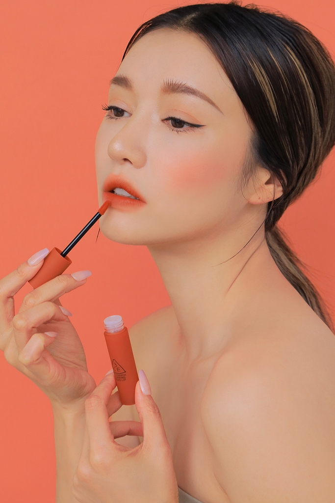 Son 3CE Blurring Liquid Lip #Pull Off