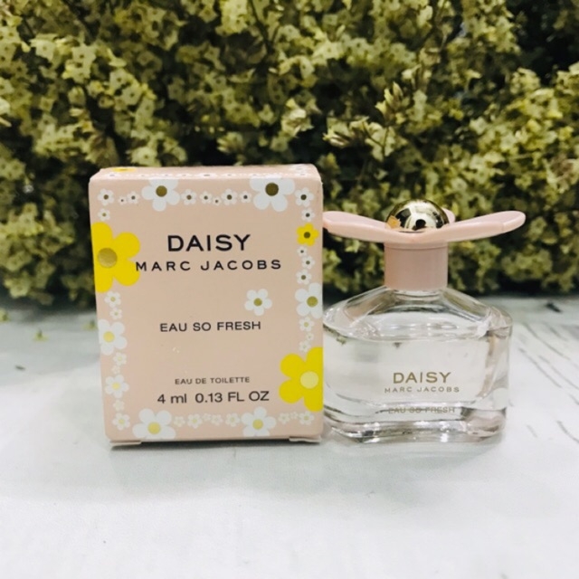 Nước Hoa Marc Jacobs Daisy Love EDT 4Ml