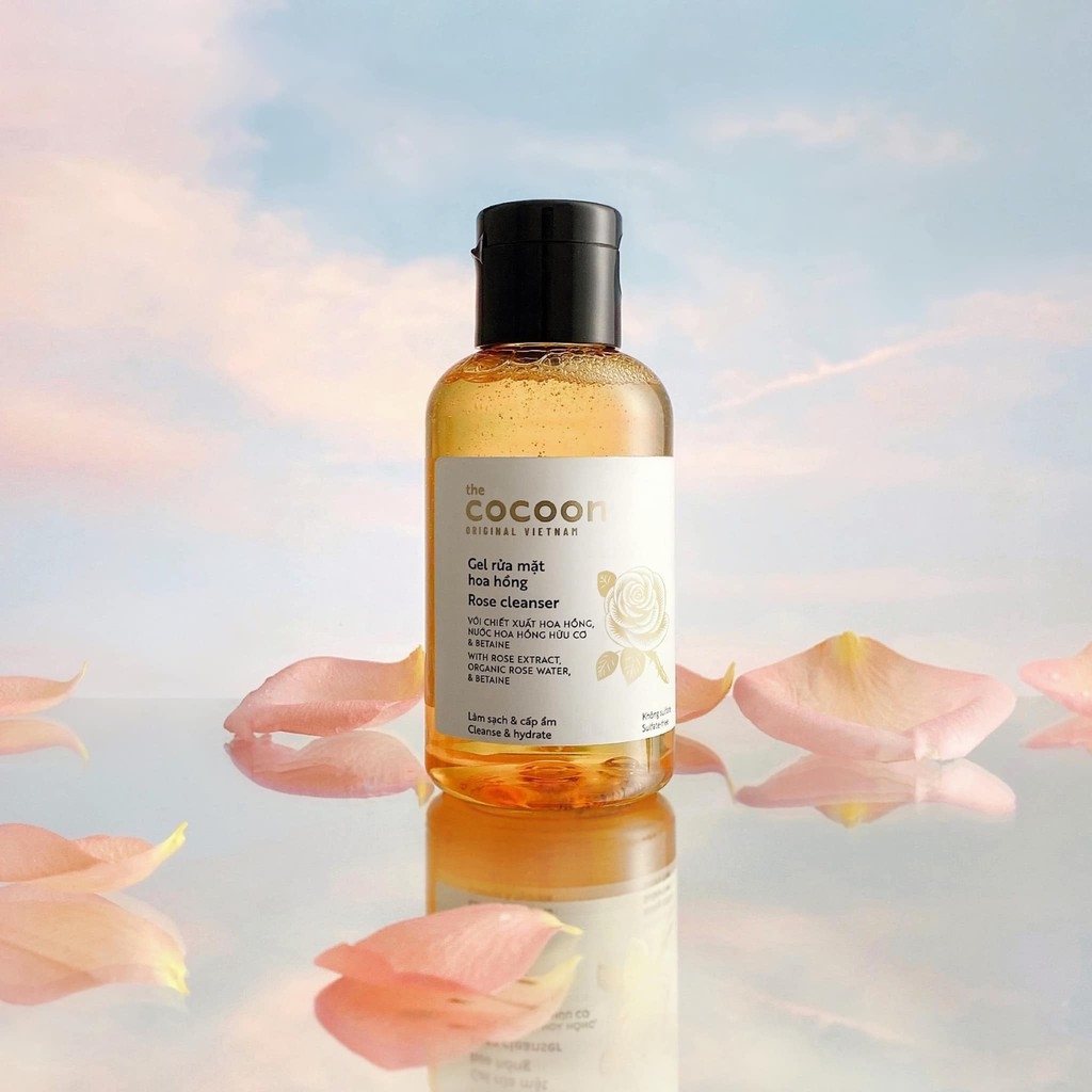 Gel Rửa Mặt Cocoon Rose Cleanser Chiết Xuất Từ Hoa Hồng 140ml