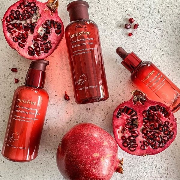 Set Innisfree Jeju Pomegranate Revitalizing Special 4 Món