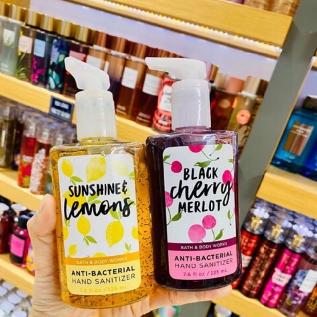 Gel Rửa Tay Khô Bath & Body Work Anti-Bacterial Hand Sanitizer #Lemons 225ML