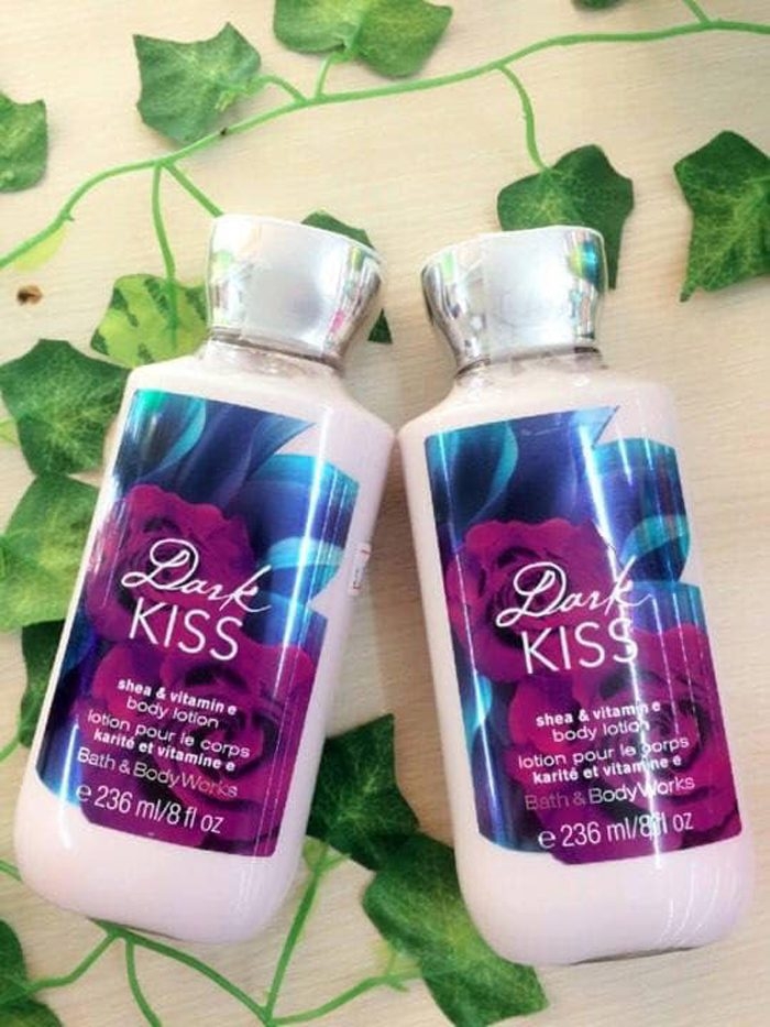 Sữa Dưỡng Thể Bath & Body Works Dark Kiss 236ml