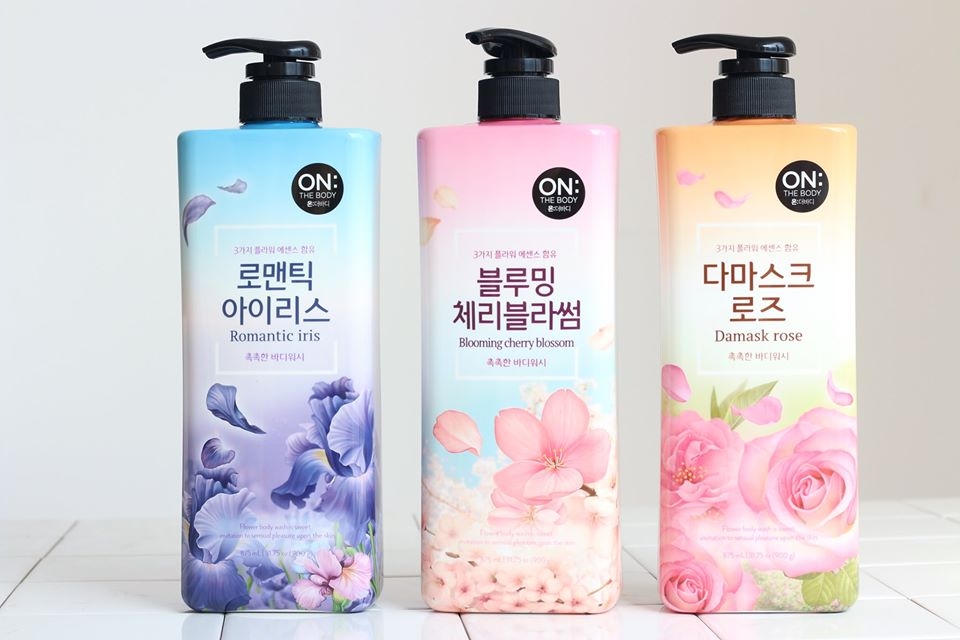 Sữa Tắm On The Body #Romantic Iris 875ml