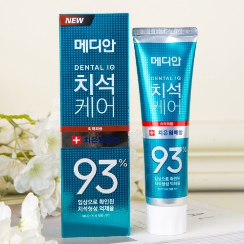 Kem Đánh Răng Cho Răng Sâu, Nhạy Cảm Median Dental 93% (Xanh Ngọc) 120g