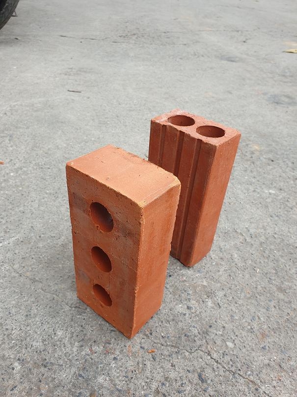 Gạch không trát 2 lỗ Viglacera Đông Anh