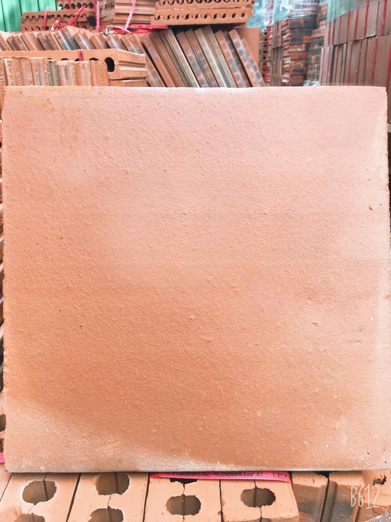 Gạch nem tách Hữu Hưng