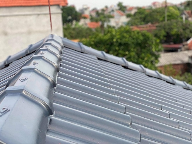 Ngói sóng tròn tráng men 10v/m2 Viglacera Hạ Long màu xanh