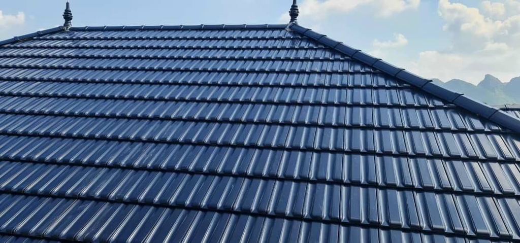 NGÓI EURO TYPE 12V/1M2 MEN KIM LOẠI - MÀU CAFE