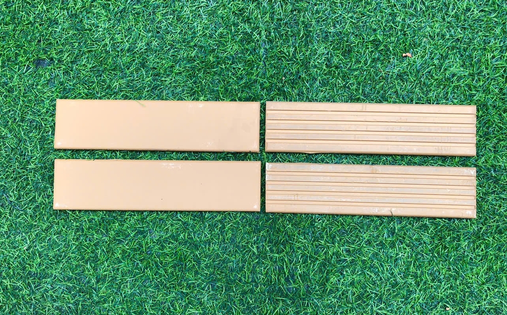 Gạch thẻ Hạ Long màu kem vàng