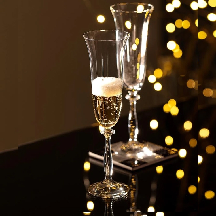 Ly Champagne Bohemia Victoria 190ml chứa vang sủi
