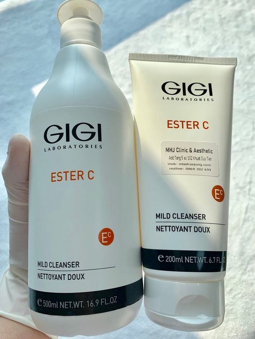 SỮA RỬA MẶT SÁNG DA GIGI ESTER C MILD CLEANSER