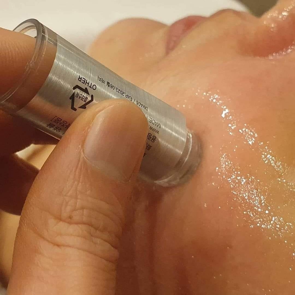 Microneedling - Dập căng bóng trẻ hóa Latoxin