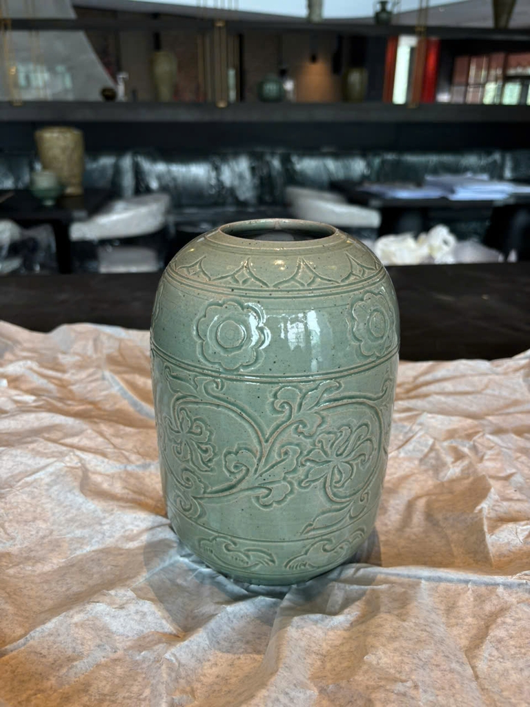 Gốm men tự nhiên