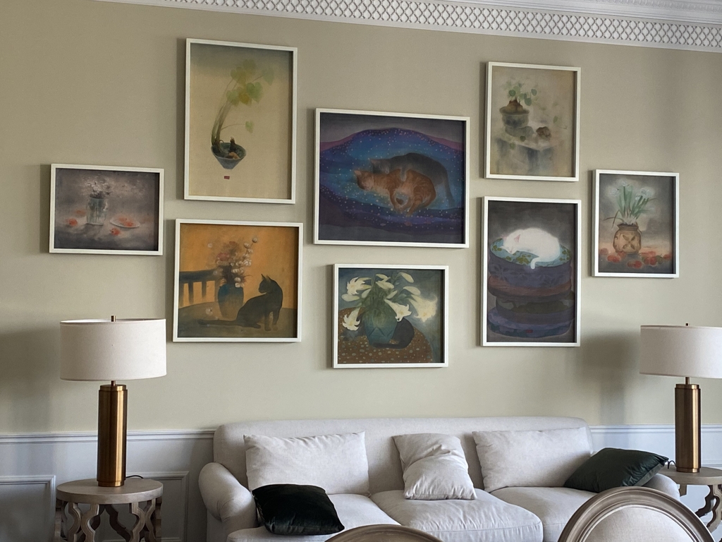 Gallery wall vào không gian phòng khách