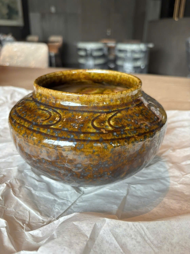 Gốm men tự nhiên