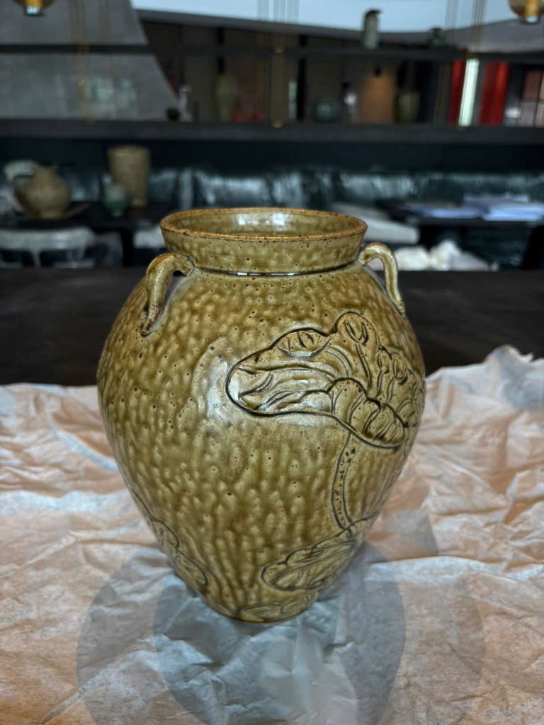 Gốm men tự nhiên