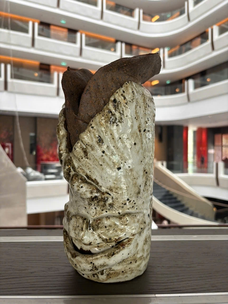 Gốm men tự nhiên