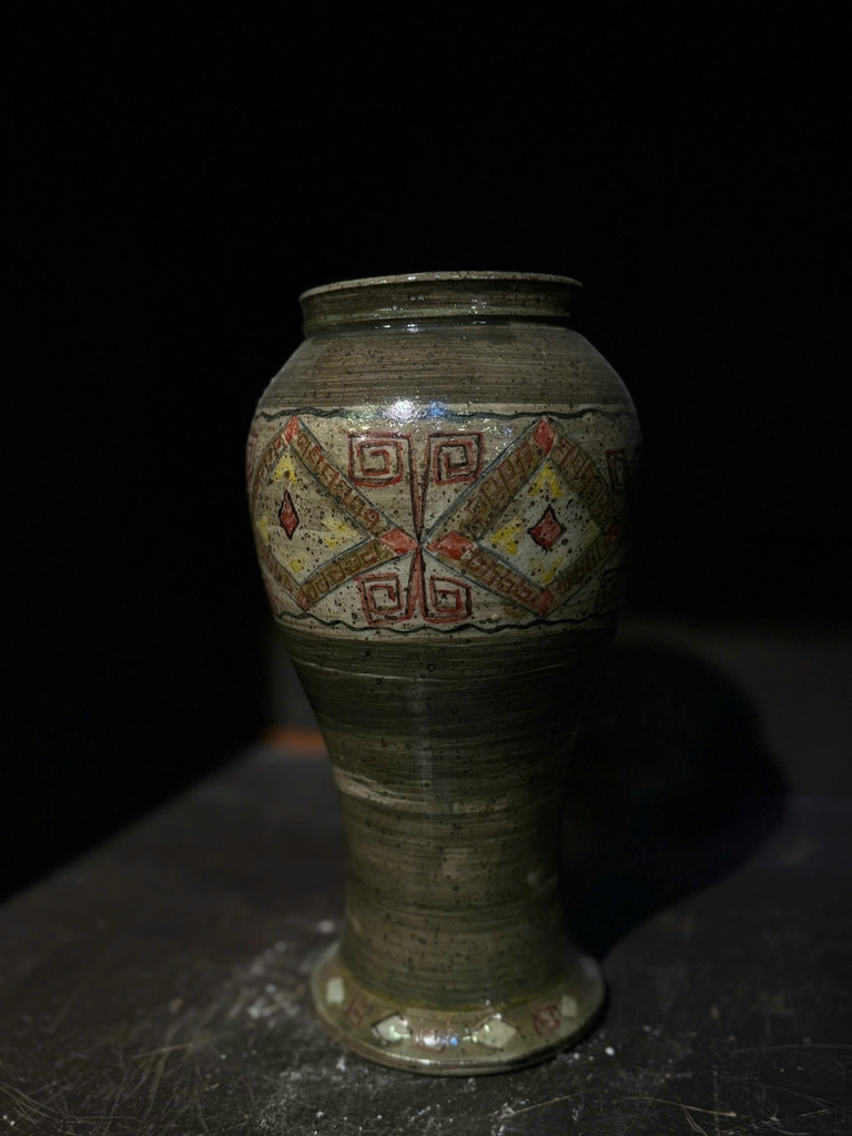 Gốm men tự nhiên