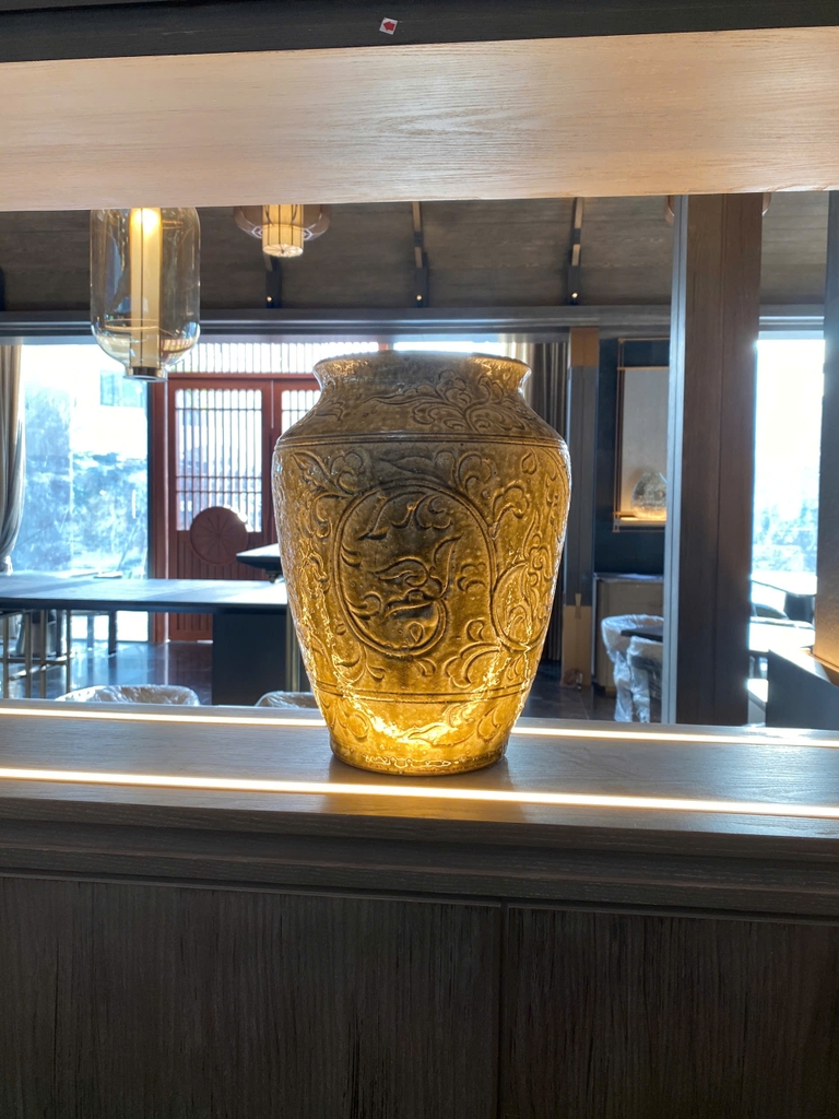 Gốm men tự nhiên