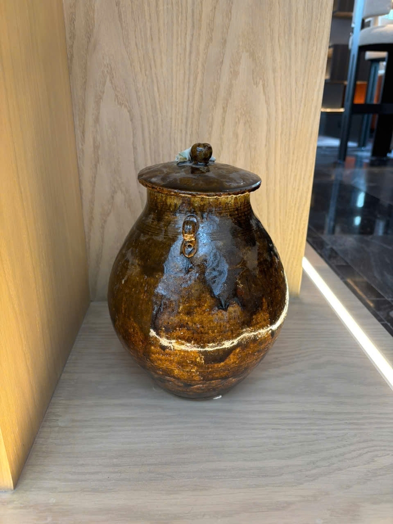 Gốm men tự nhiên