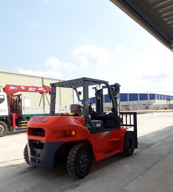 Xe nâng dầu Heli 6 tấn CPCD60