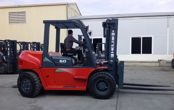 Xe nâng dầu Heli 6 tấn CPCD60