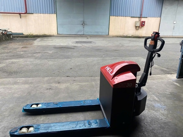 Xe nâng tay điện thấp 3 tấn CBD30-170HA, dắt lái