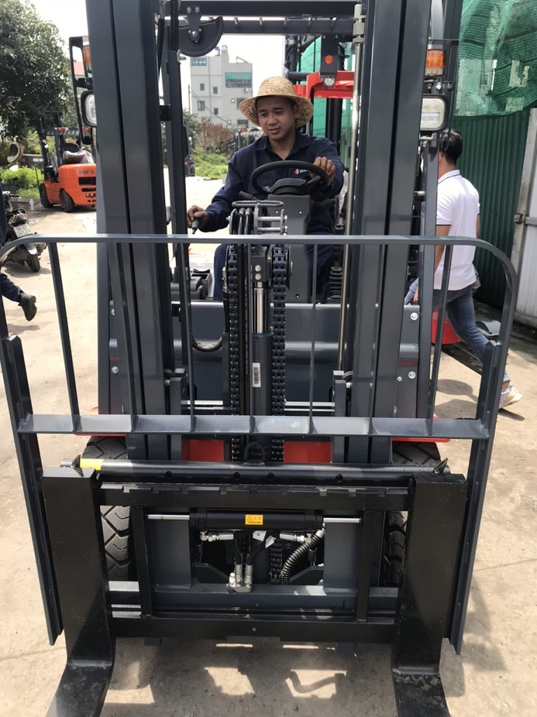 Xe nâng điện Heli CPD35- 3.5 tấn ngồi lái