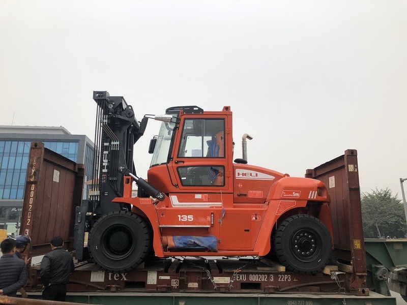 Xe nâng dầu Heli 13.5 tấn CPCD135 G series