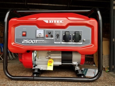 Máy phát điện chạy xăng Btec BT2500