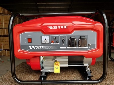 Máy phát điện chạy xăng BTEC BT3200