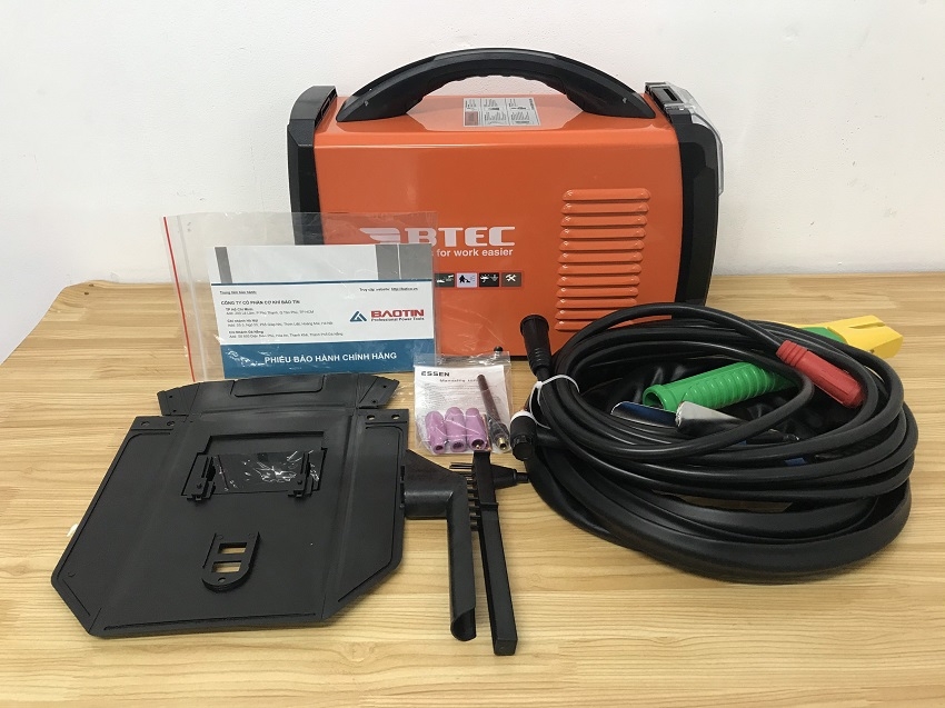 Máy hàn điện tử BTEC TIG/MMA 200E