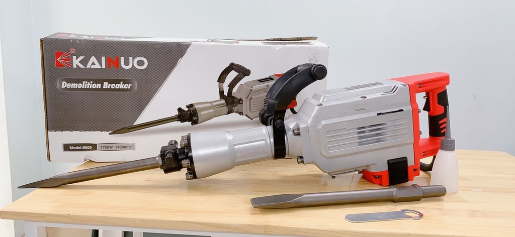 Máy đục bê tông 30 ly Kainuo 8809 (1700W)