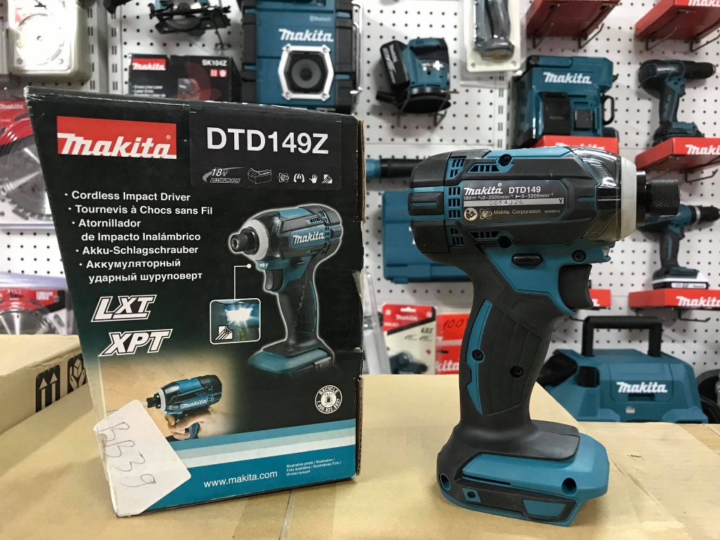 MÁY VẶN VÍT DÙNG PIN 18V 175 N·M MAKITA DTD149Z- HÀNG CHÍNH HÃNG