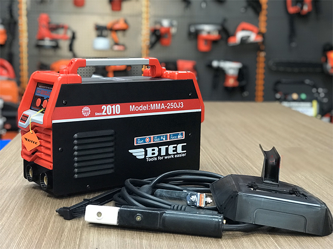 Máy hàn inverter BTEC MMA-250J3