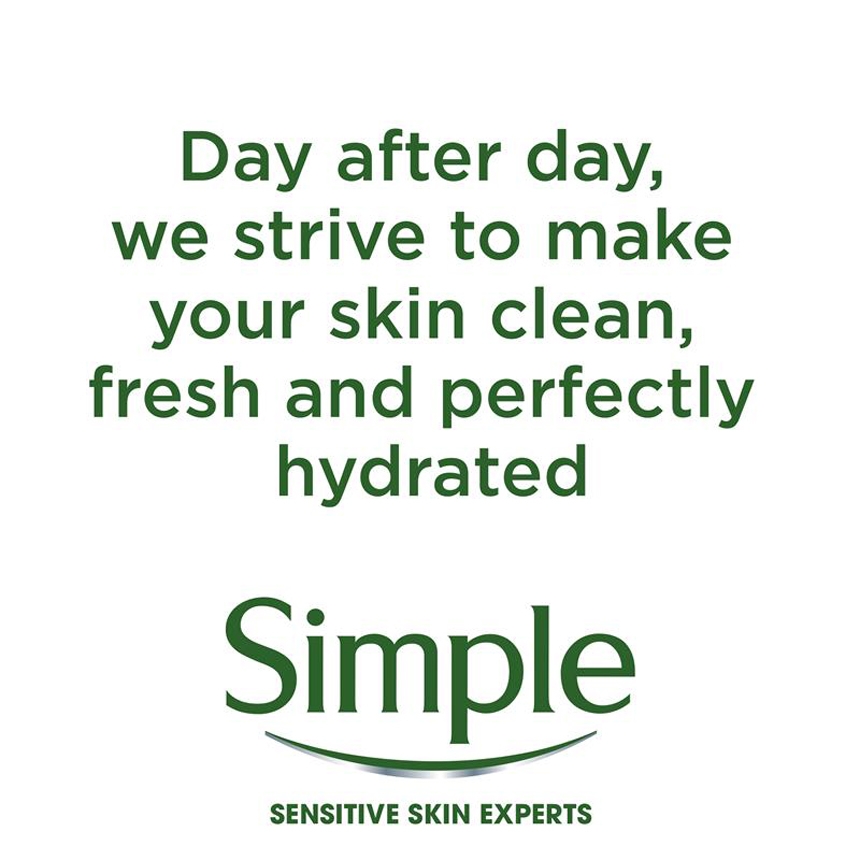 Nước hoa hồng Simple Kind To Skin Facial Toner Soothing 200ml