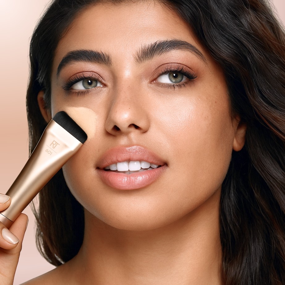 Real Techniques Spatula Brush For Foundation RT 601