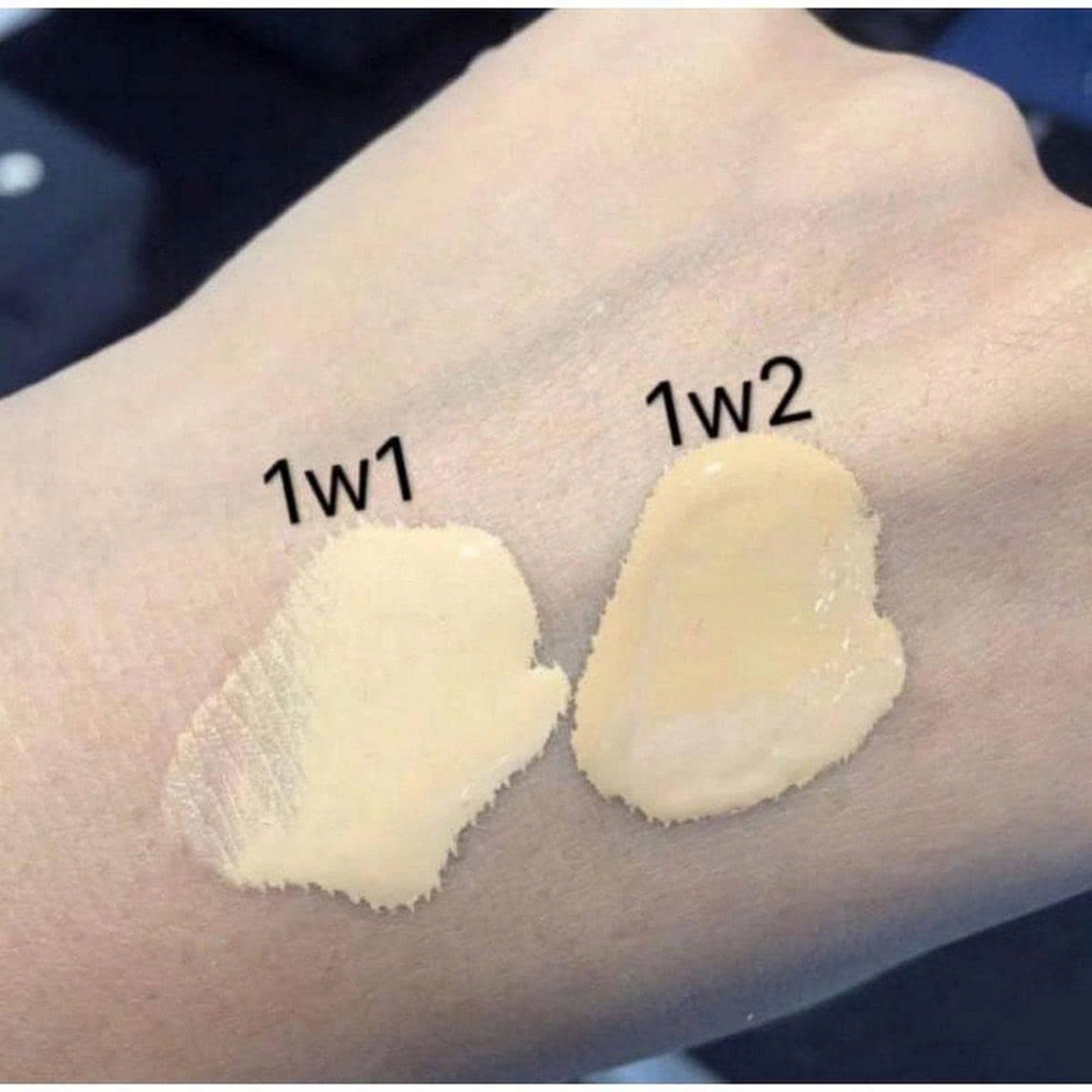 Estee Lauder Double Wear Stay-in-Place Makeup