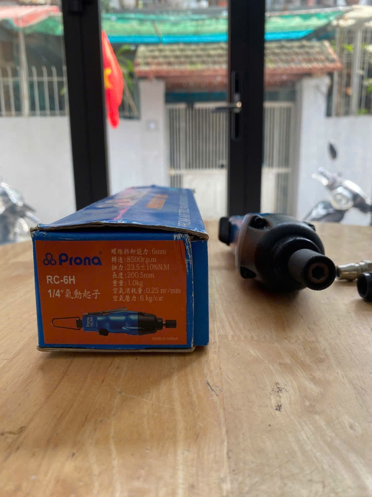 Súng vặn vít dùng khí nén Prona RP-6H vặn vít 6 giá 923.000vnd