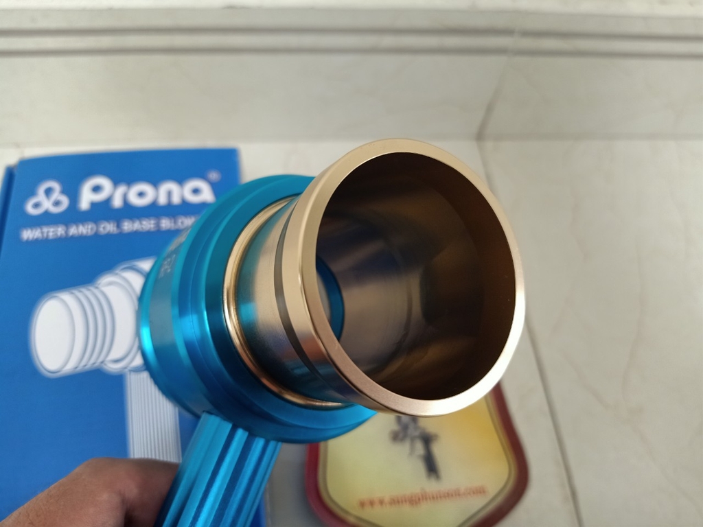 Súng thổi khô bề mặt sơn nước Prona RP-2