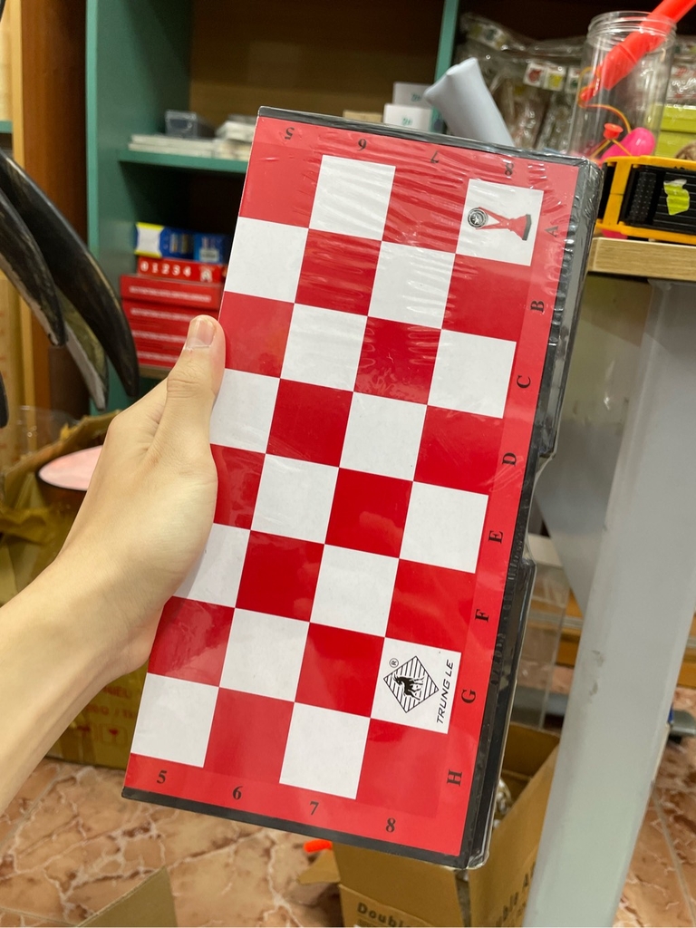 Cờ vua bàn nhỏ Trung Lê VBN-03 - Nhà Sách Hồng Bách