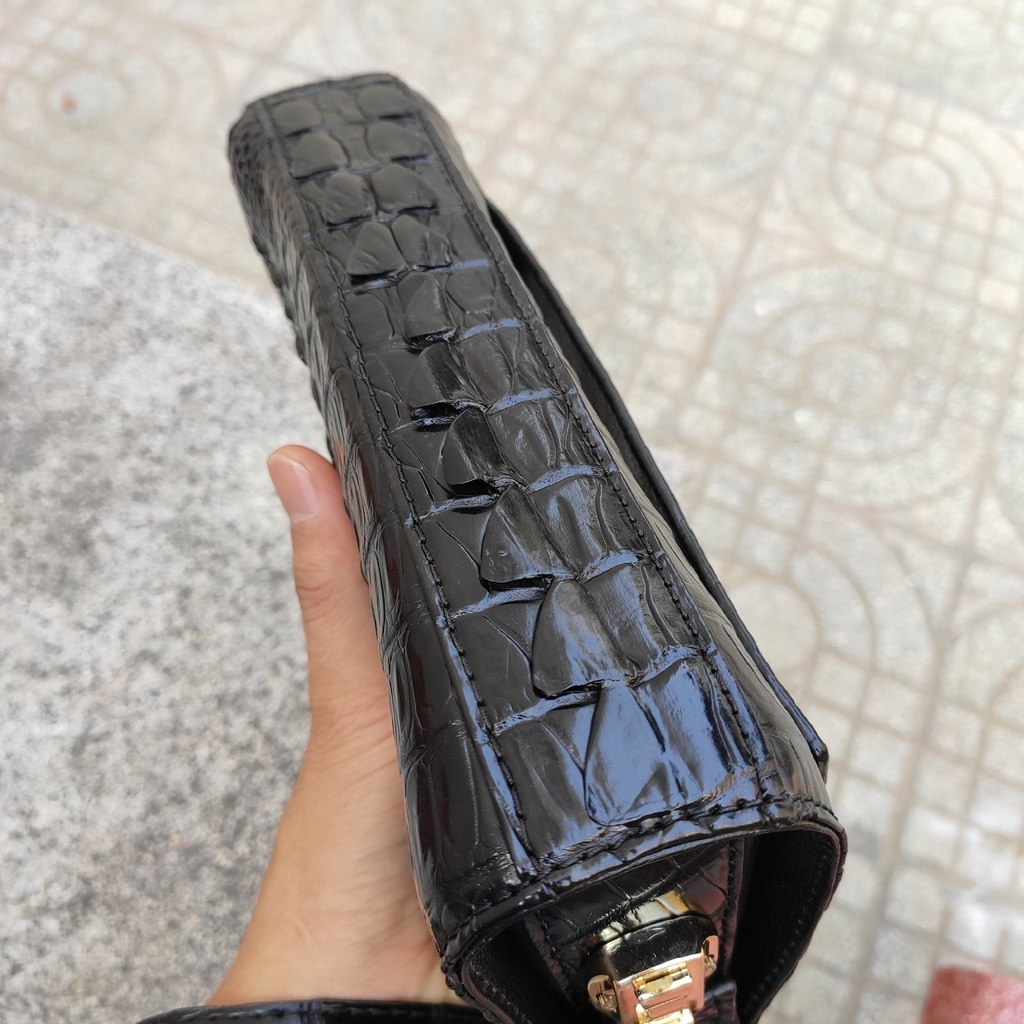 Clutch cầm tay gai đuôi cá sấu rất đẹp (CÓ KHÓA SỐ BẢO MẬT)