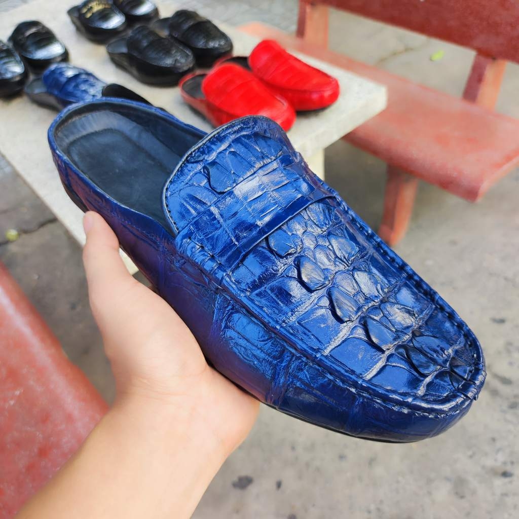 Giày sục nam Vây đuôi cá sấu Navy. Thiết kế đơn giản thanh lịch!