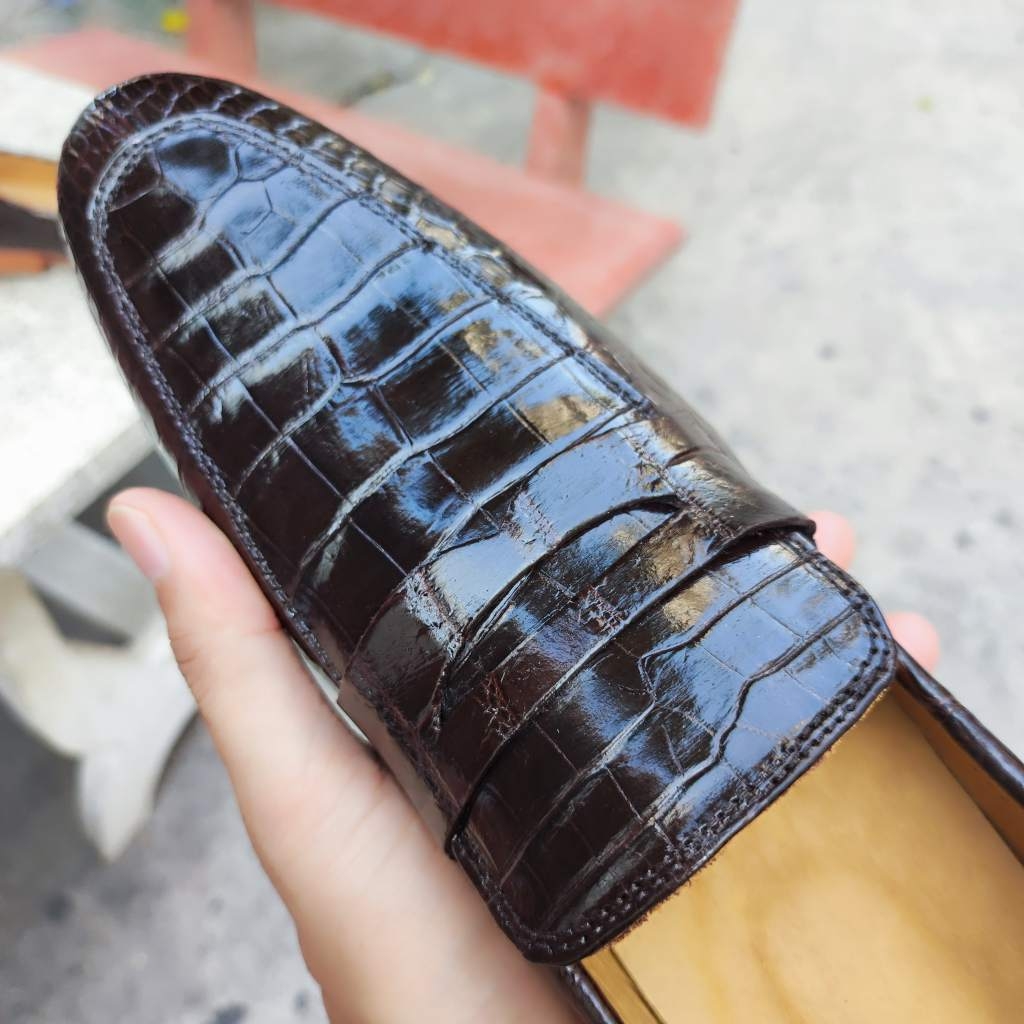 Giày lười đế Tây mũi nhọn mang phong cách trẻ trung!