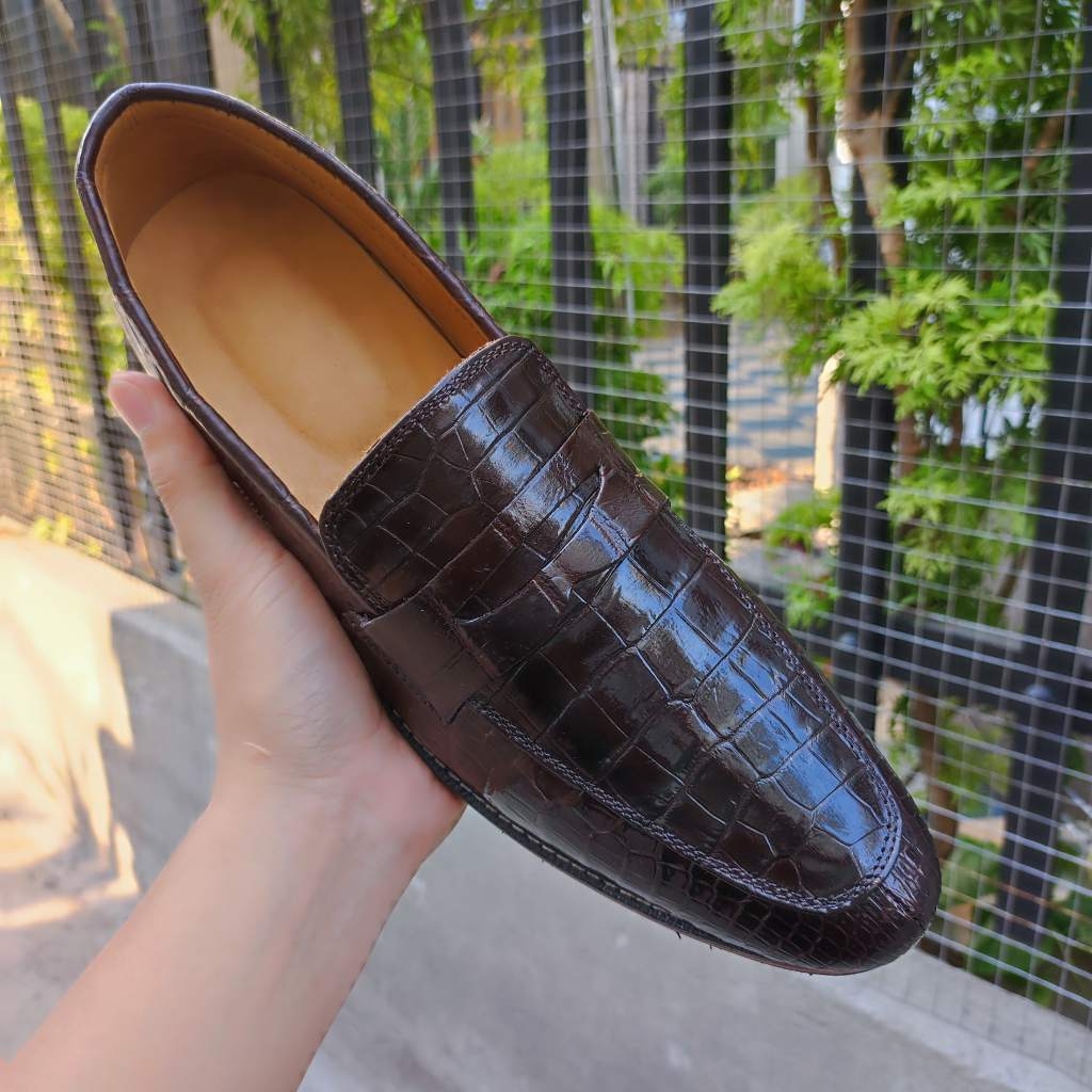 Giày lười đế Tây mũi nhọn mang phong cách trẻ trung!